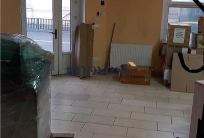Spațiu comercial, de 120 mp, în Central - 10