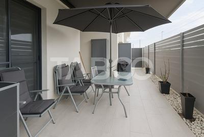 Apartament cu 3 camere decomandat, mobilat în Periferie