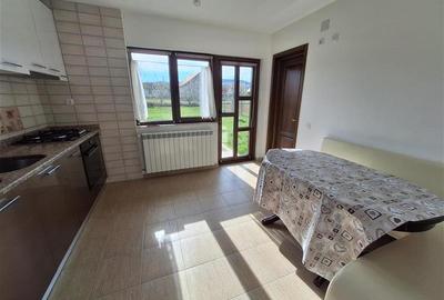 Casă individuală cu 4 camere cu Teren 1000 Mp în 9 Mai - 5