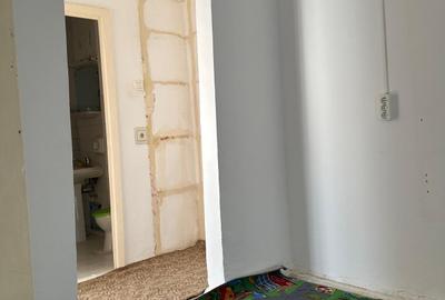 2 camere .. zona Lipovei .. etaj intermediar .. 76.000 euro - 3