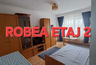 Garsonieră decomandată în Central - 7