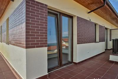 Apartament cu 3 camere decomandat în Cristian - 9