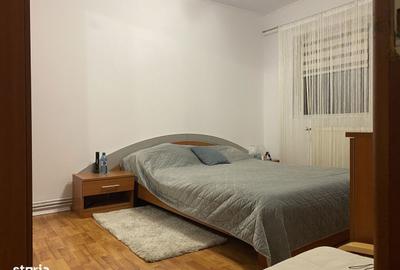 Apartament cu 3 camere decomandat în Micro 5 - 1