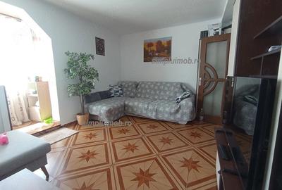 Apartament cu 3 camere decomandat în 1 Decembrie 1918 - 1