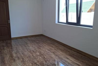 Casă cu 2 camere cu Teren 240 Mp în Central - 6