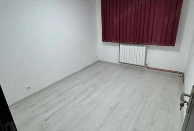 Apartament cu 3 camere decomandat în Central - 4