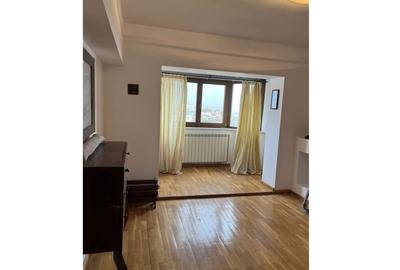 Apartament cu 4 camere în Central - 14
