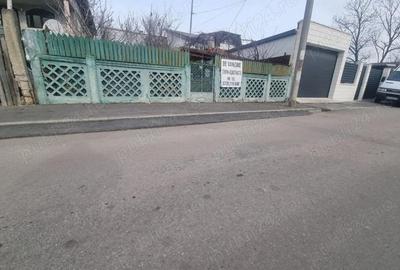 Casă cu 4 camere cu Canalizare în Rahova