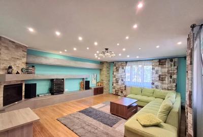 Casă individuală cu 8 camere cu Canalizare în Voluntari - 1