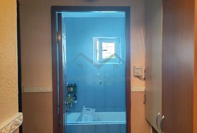 Apartament cu 3 camere semidecomandat în Dacia - 4