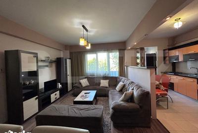 Apartament cu 3 camere în Central - 1