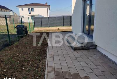 Casă cu 4 camere cu Canalizare în Cristian - 11