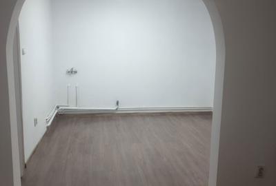 Spațiu comercial, de 55 mp, în Central - 1