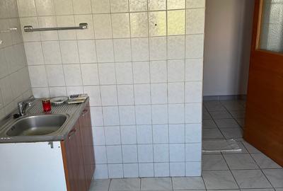 Vânzare apartament 3 camere decomandat - 6