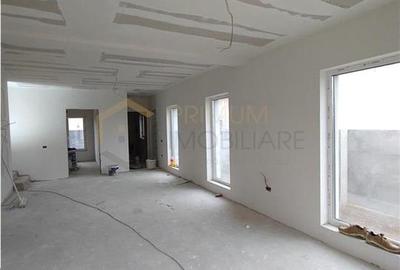 Duplex individual - personalizare interioara - 4 dormitoare - 2