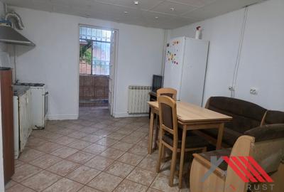 Lipovei (str. Petre Olariu) – 3 Camere, Cu centrala – Nemobilat - 4