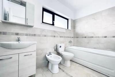 Casă cu 3 camere cu Teren 200 Mp în Central - 2
