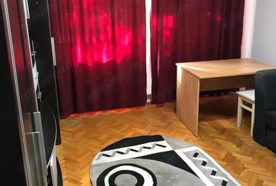 Garsonieră decomandată în Complex Studențesc