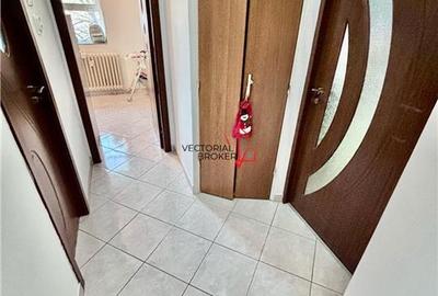 Garsoniera, decomandata, et. intermediar, 5 min. Metrou Timpuri Noi - 11