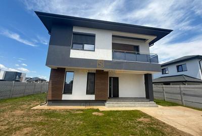 Casă individuală cu 4 camere cu Canalizare în Berceni - 1
