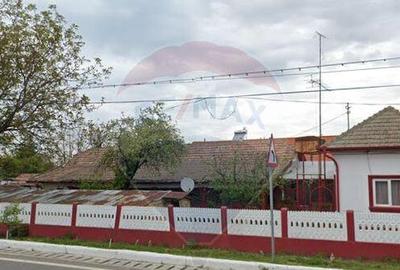 Casa ?i teren de 9 600mp de vanzare in Galicea Mare - 1