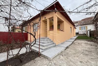 Casa de inchiriat | Andrei Muresanu | parcare
