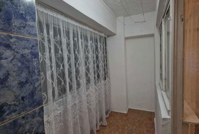 Apartament cu 4 camere decomandat în Micro 5 - 8