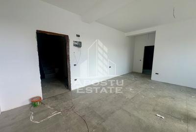 Apartament cu 2 camere, semidecomandat, etaj 1, zona Planetelor - 3