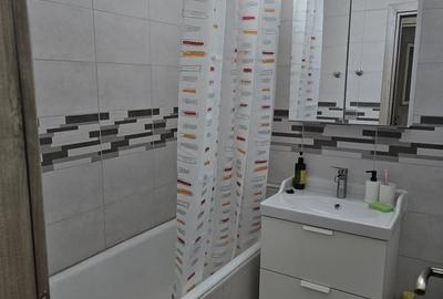 Apartament cu 2 camere semidecomandat în Crângași