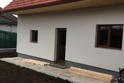 Casă cu 4 camere în Central - 2