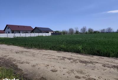 Teren de 2500 mp, în Central - 6