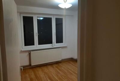 Apartament cu 3 camere decomandat în Central - 6
