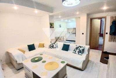 Apartament cu 3 camere decomandat, mobilat în Valea Aurie