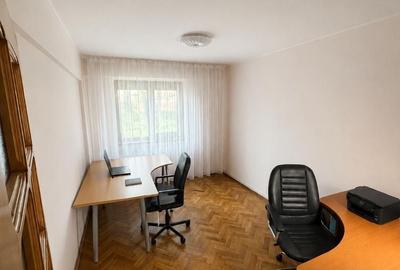 Apartament cu 4 camere semidecomandat în Central - 3