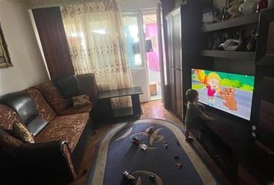 Apartament cu 2 camere semidecomandat, mobilat în Alexandru Obregia