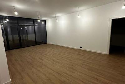 Apartament cu 4 camere decomandat în Central - 2