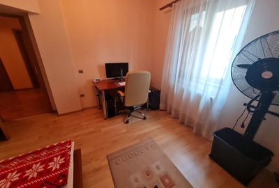 Casă individuală cu 6 camere cu Canalizare în Bălcescu - 11