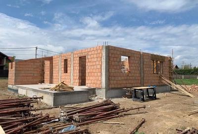 Casă cu 7 camere cu Teren 420 Mp în Central - 3