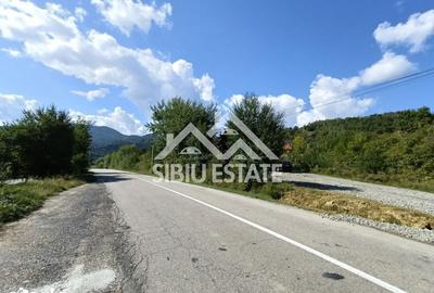 Teren de 2402 mp, în Central - 11