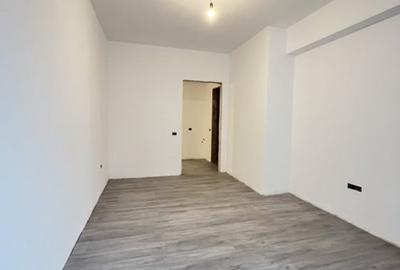 Apartament cu 3 camere decomandat în Energia - 12