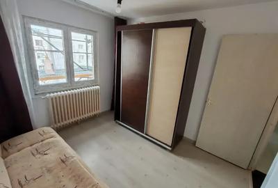 Apartament cu 2 camere decomandat, mobilat în Vitan