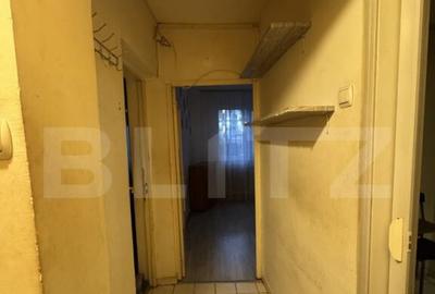 Apartament de vanzare, cu 3 camere, 43 mp, zona Dacia - 2