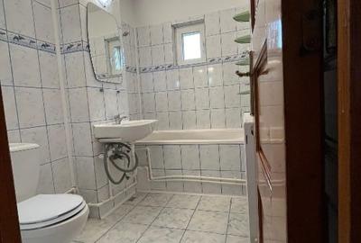 Apartament 3 camere Targu Jiu -69mp , semidecomandat St.Agriculturii- scoala 12 - 2