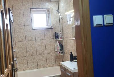 Apartament cu 3 camere semidecomandat în Central - 4