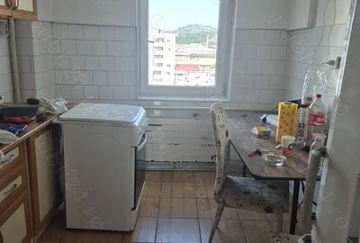 Apartament cu 4 camere decomandat în Victoriei - 2