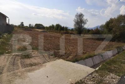 Teren de 2670 mp, în Debarcader