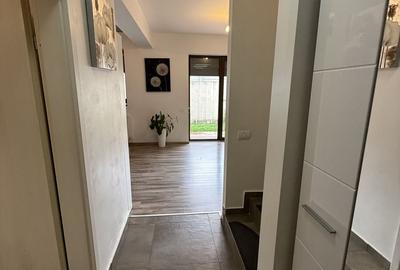Casă cu 4 camere cu Canalizare în Central - 23
