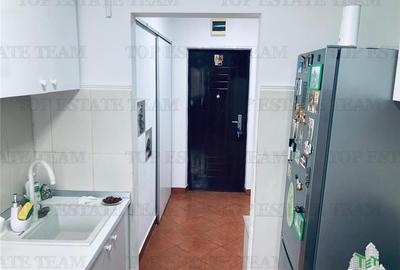 Apartament cu 2 camere semidecomandat, mobilat în Titan - 8