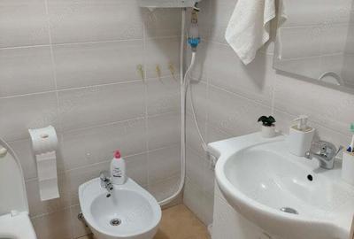 Ofer spre vanzare un apartament cu 2 camere situat in zona Colentina Obor. - 8