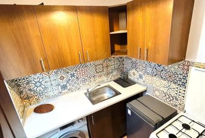 Garsonieră decomandată în Central - 8